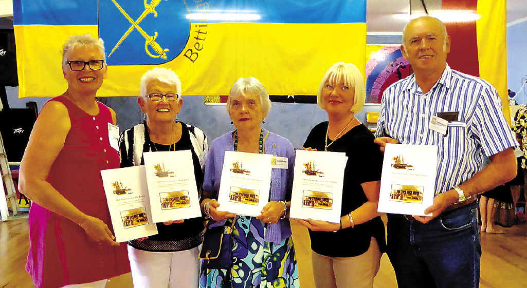 REUNION ORGANISERS: L-R Elizabeth Butterworth, Jan Kazakoff, Lorna Lauw, Kylie Klupfel and Bill Klupfel. REUNION ORGANISERS: L-R Elizabeth Butterworth, Jan Kazakoff, Lorna Lauw, Kylie Klupfel and Bill Klupfel.